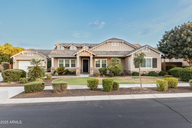 2825 E Harwell Rd, Phoenix, AZ 85042