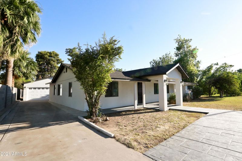 2825 E Pierson St, Phoenix, AZ 85016