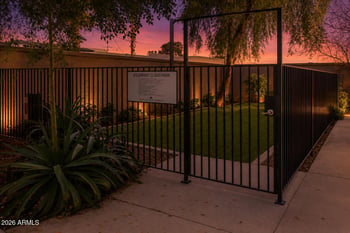 2825 42nd St #5, Phoenix, AZ 85008