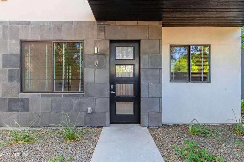 2825 N 42nd St #8, Phoenix, AZ 85008