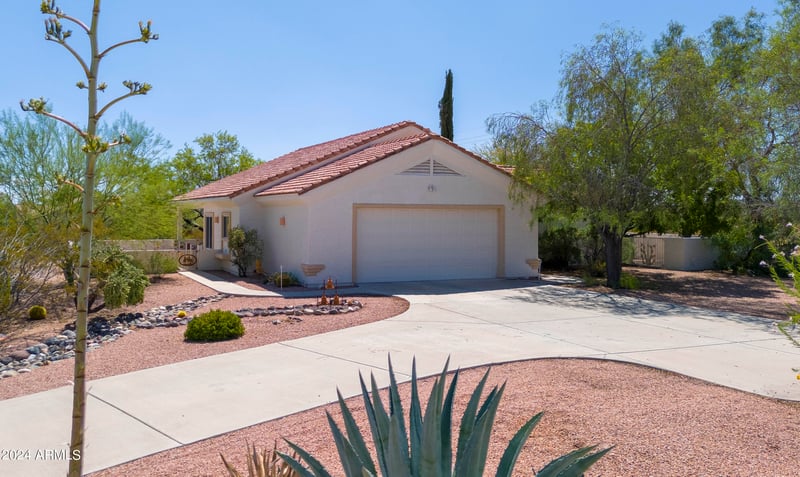 2825 Pinto Pl, Wickenburg, AZ 85390