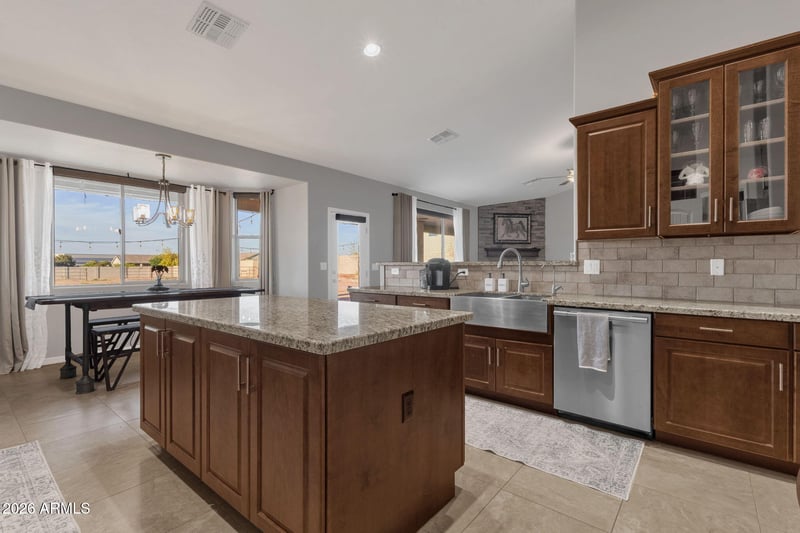 28252 Quintana Pl, San Tan Valley, AZ 85144