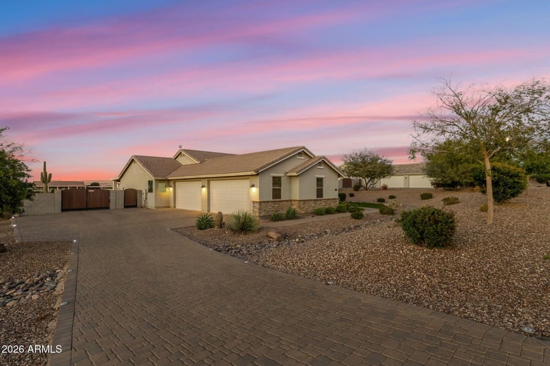 28252 N Quintana Pl, San Tan Valley, AZ 85144