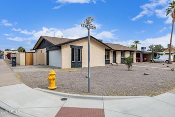 2826 Cactus Rd, Phoenix, AZ 85032