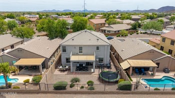 2826 Saguaro Park Ln, Phoenix, AZ 85024