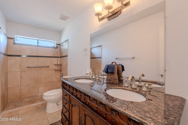 2826 Northview Ave, Phoenix, AZ 85051