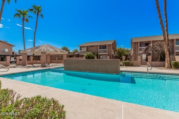2826 Tracy Ln #4, Phoenix, AZ 85032