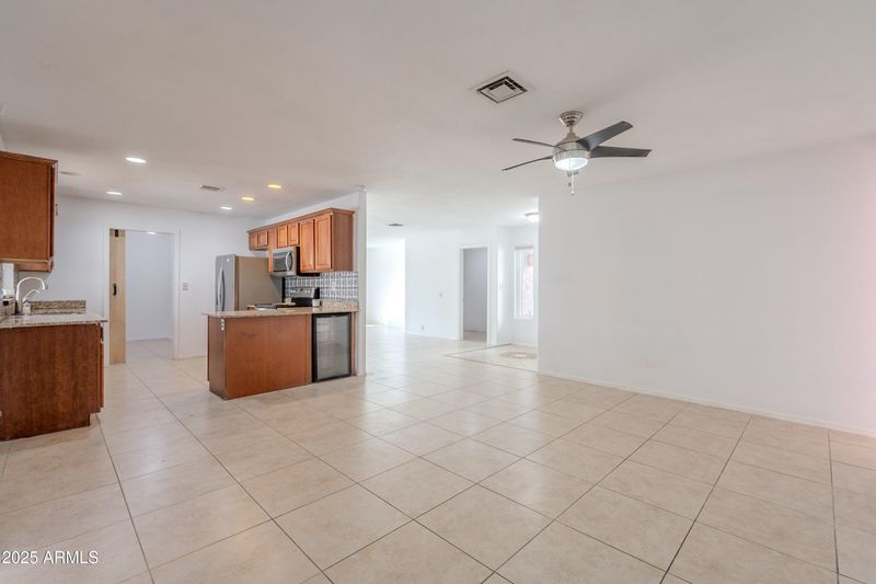 2826 W Northview Ave, Phoenix, AZ 85051