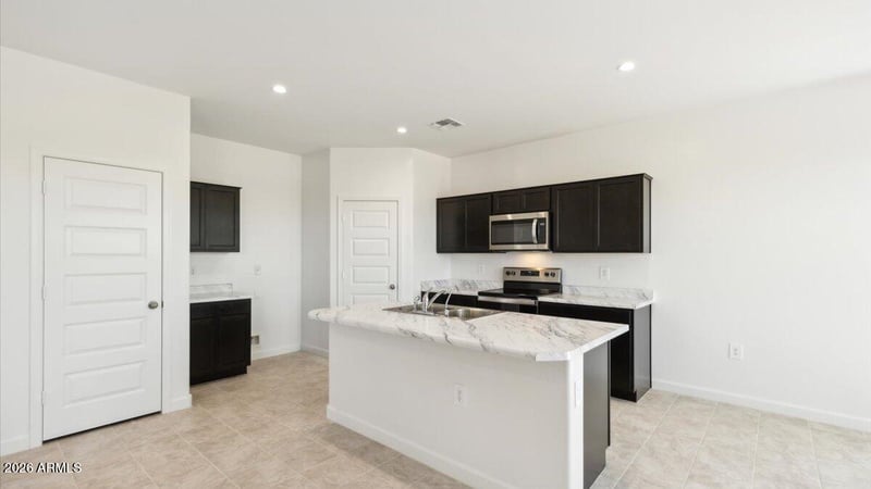2826 W Shepperd Ave, Apache Junction, AZ 85120