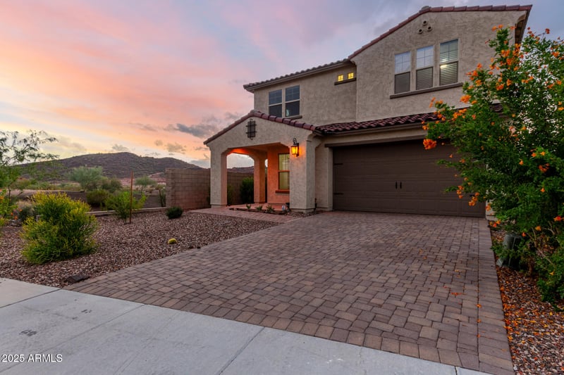 28266 132nd Ln, Peoria, AZ 85383