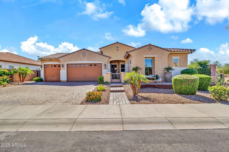 2827 Bellerive Dr, Gilbert, AZ 85298