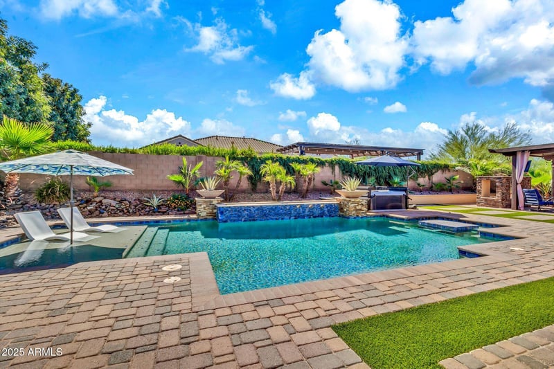 2827 Bellerive Dr, Gilbert, AZ 85298