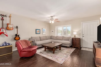 2827 Captain Dreyfus Ave, Phoenix, AZ 85032