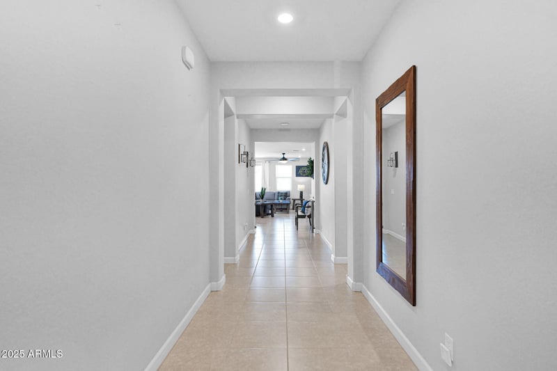 2827 Carson Rd, Phoenix, AZ 85041