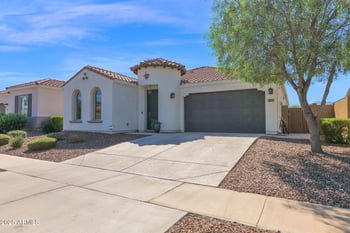 2827 Carson Rd, Phoenix, AZ 85041