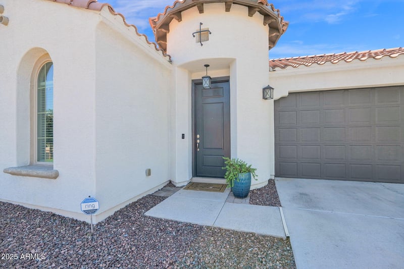 2827 Carson Rd, Phoenix, AZ 85041