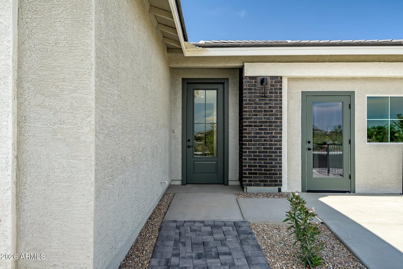 2827 E Pollo Ave, San Tan Valley, AZ 85143
