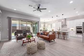 2827 E Robin Ln, Phoenix, AZ 85050