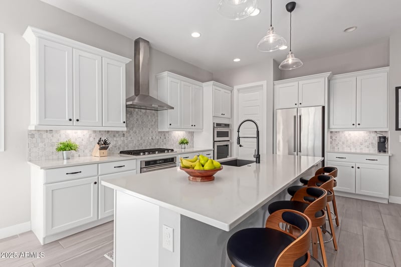 2827 E Robin Ln, Phoenix, AZ 85050