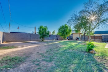 2827 Foothill Dr, Phoenix, AZ 85027
