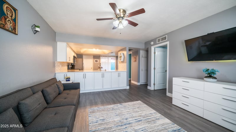 2827 Waltann Ln #3, Phoenix, AZ 85032