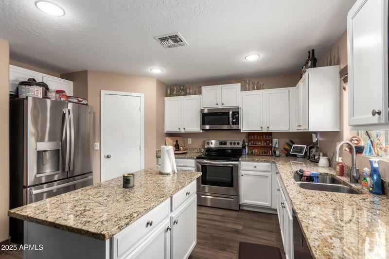 28273 Silver Ln, San Tan Valley, AZ 85143