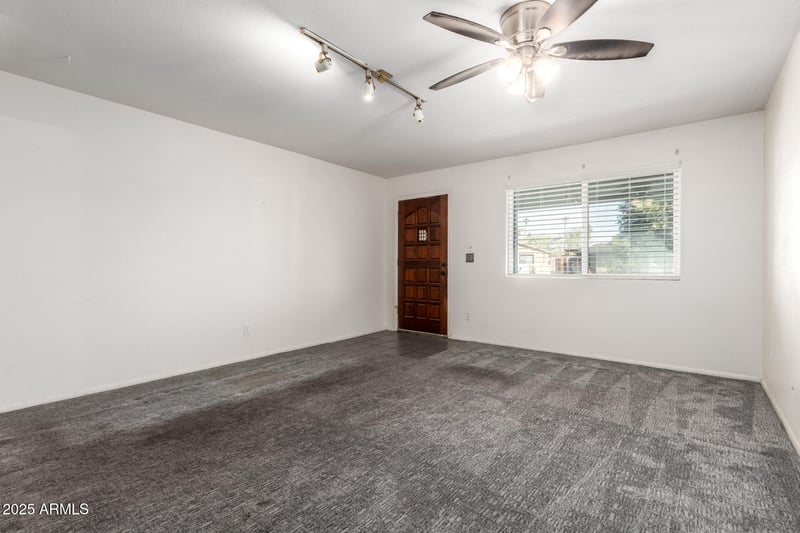 2828 72nd Ave, Phoenix, AZ 85035