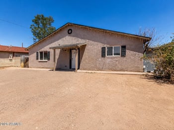 2828 E Chipman Rd, Phoenix, AZ 85040