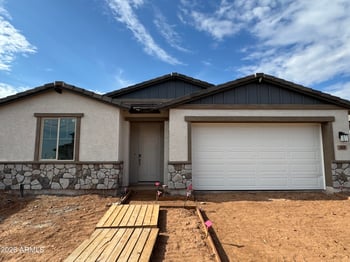 2828 Mecklenburg Way, San Tan Valley, AZ 85143