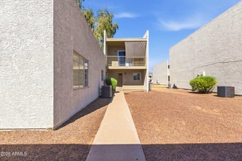 2828 Tierra Buena Ln, Phoenix, AZ 85032