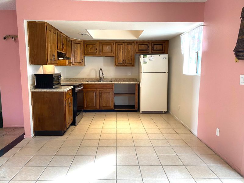 2828 N 46th Ave, Phoenix, AZ 85035