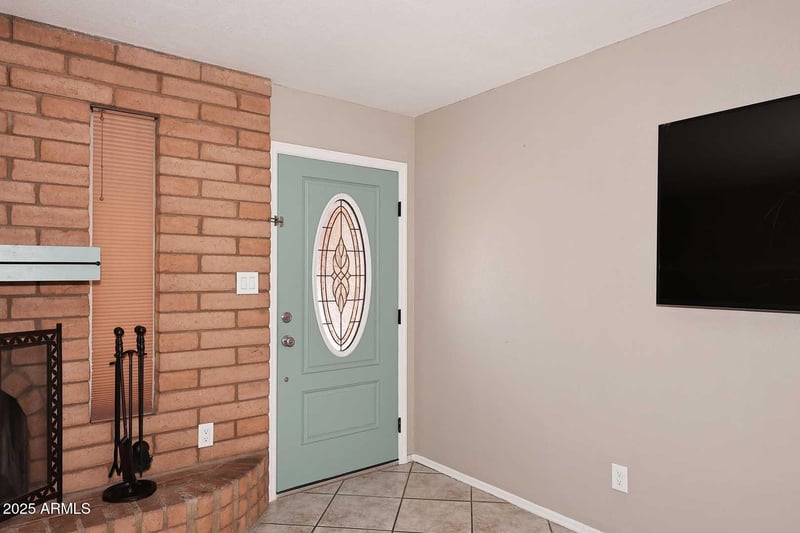 2828 Wagoner Rd, Phoenix, AZ 85053