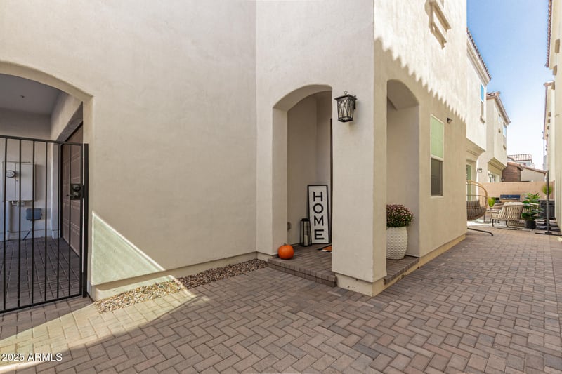 283 Balsam Dr, Chandler, AZ 85286