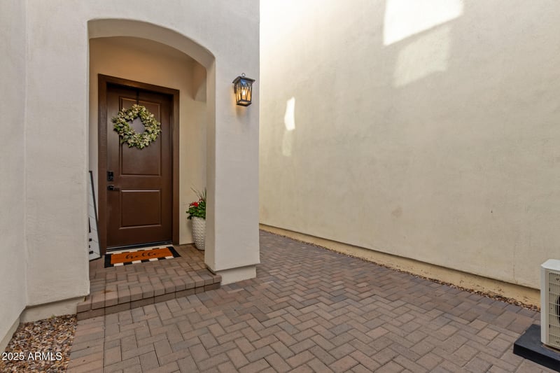 283 Balsam Dr, Chandler, AZ 85286