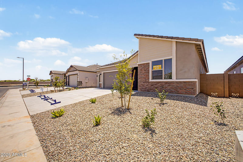 283 Floyd Dr, San Tan Valley, AZ 85140