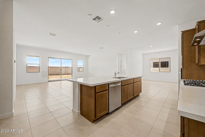 283 Floyd Dr, San Tan Valley, AZ 85140
