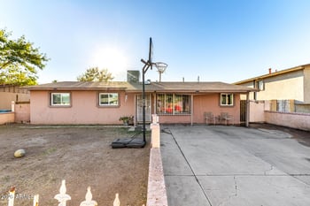 2830 48th Ln, Phoenix, AZ 85035