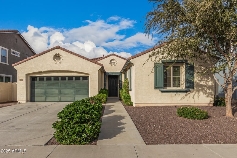 2830 Presidio St, Mesa, AZ 85213