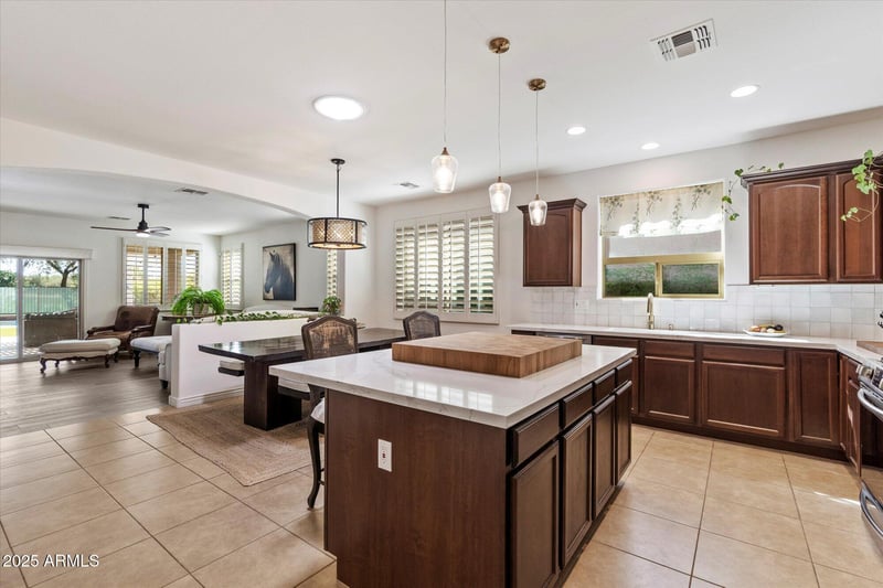 28305 44th Way, Cave Creek, AZ 85331