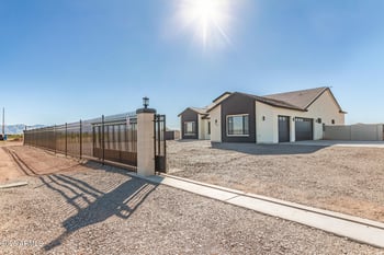28308 Crozier Rd, Wittmann, AZ 85361