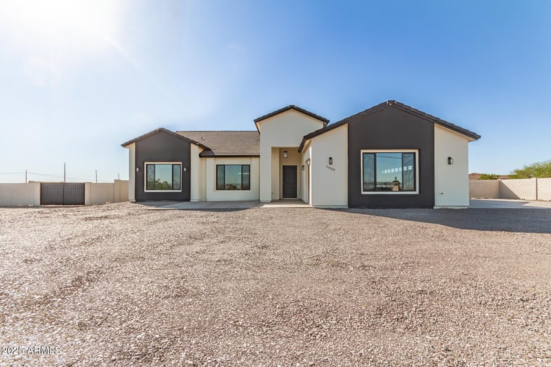 28308 Crozier Rd, Wittmann, AZ 85361
