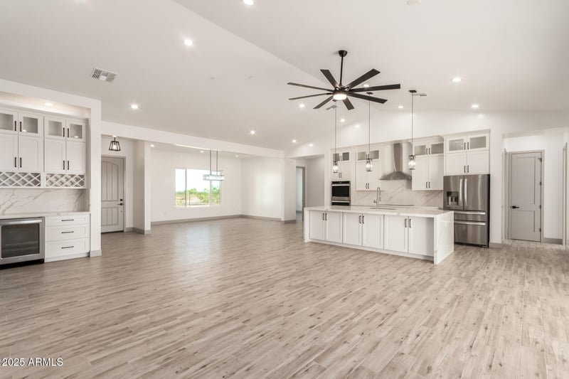 28308 Crozier Rd, Wittmann, AZ 85361