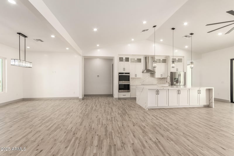 28308 Crozier Rd, Wittmann, AZ 85361