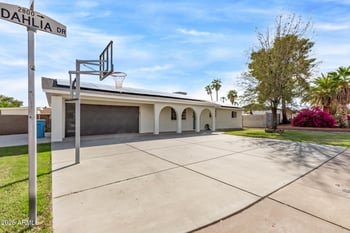 2831 Dahlia Dr, Phoenix, AZ 85032