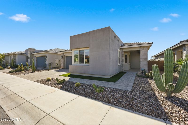2831 E Robin Ln, Phoenix, AZ 85050