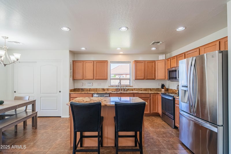 2831 Jj Ranch Rd, Phoenix, AZ 85024