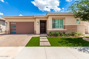 2831 Los Gatos Dr, Phoenix, AZ 85050
