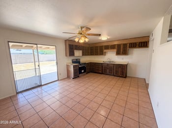 2831 70th Dr, Phoenix, AZ 85035
