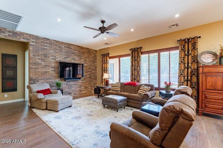 2831 Odessa St, Mesa, AZ 85213