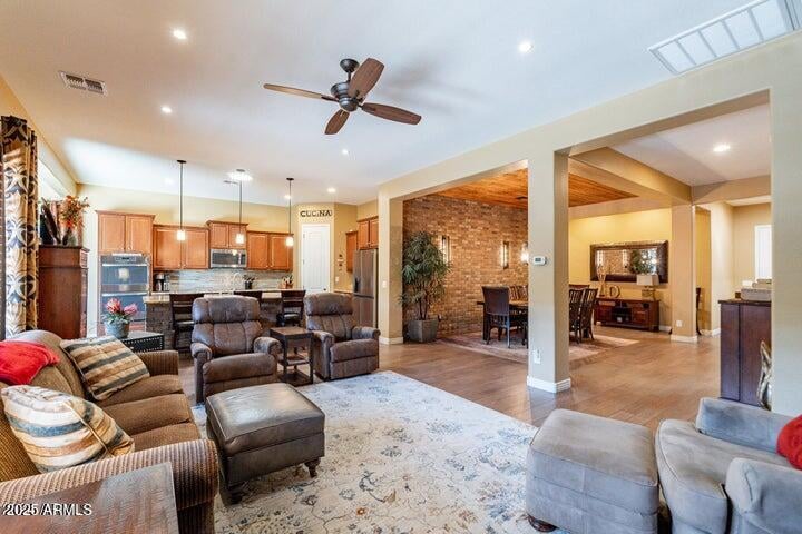 2831 Odessa St, Mesa, AZ 85213